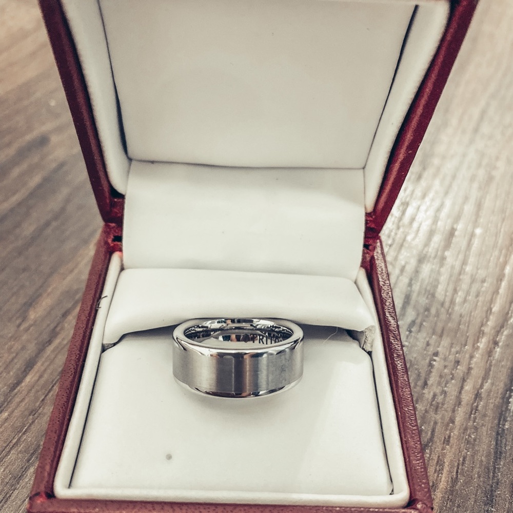 Wedding Ring - Picture 2 of 2